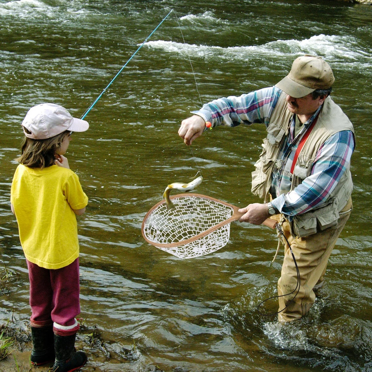 HiMISSH Wooden Frame Trout Fly Fishing Landing Net For Catch And Release